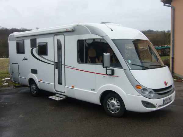 Caravane, Camping