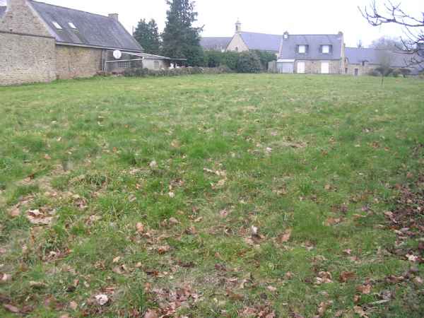 Terrain en campagne 12 kms de Vannes 