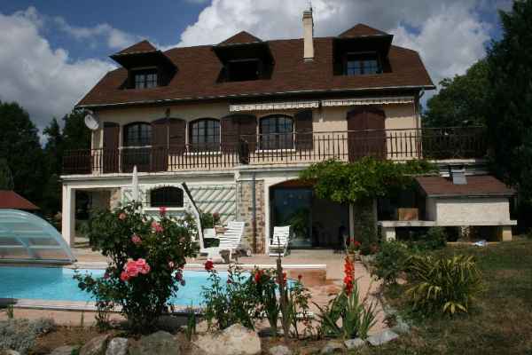 MENS VILLA