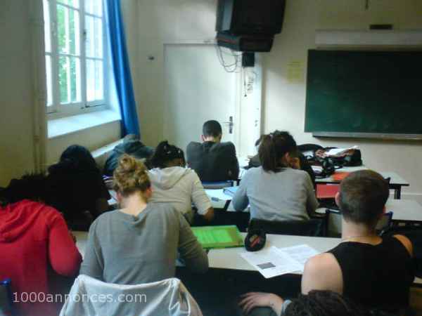 Service de garderie, Éducation