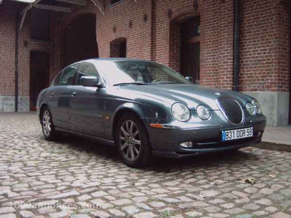 Automobile