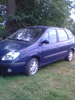 Automobile
